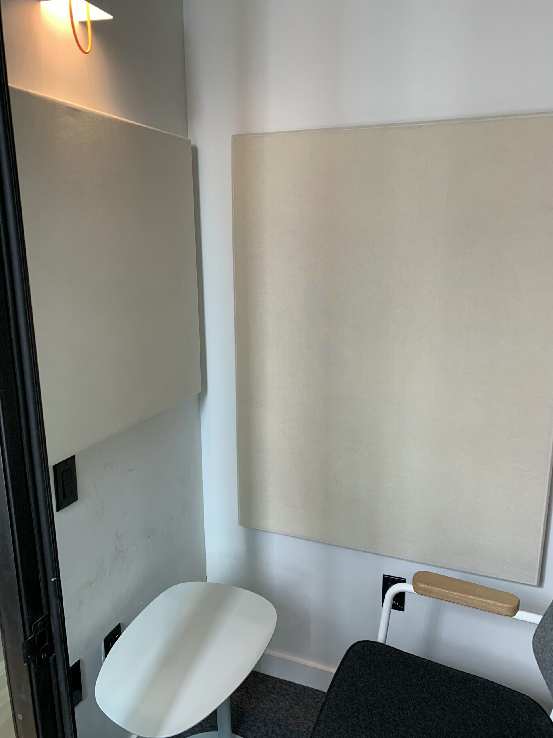 Phone booth / call center